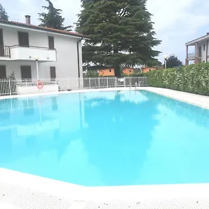 A Con Piscina Peschiera del Garda